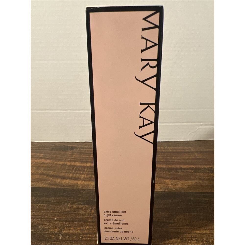 MARY KAY Extra Emollient Night Cream 2.1 oz. (for very dry skin) 072682 NIB